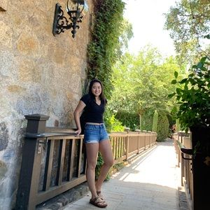 Meet your Posher, Rose